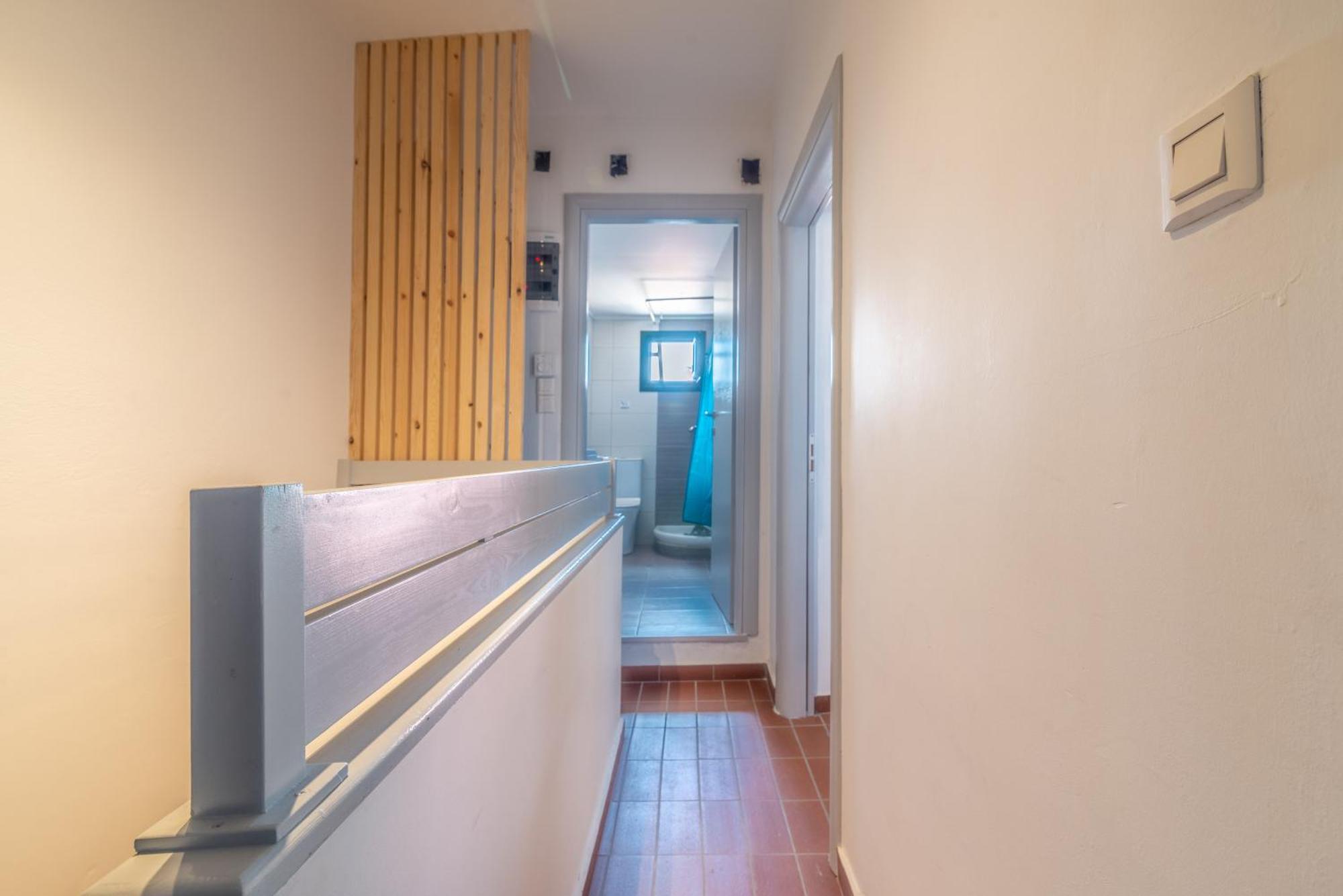 City Loft Near The Airport With Seaview 이라클리온 외부 사진