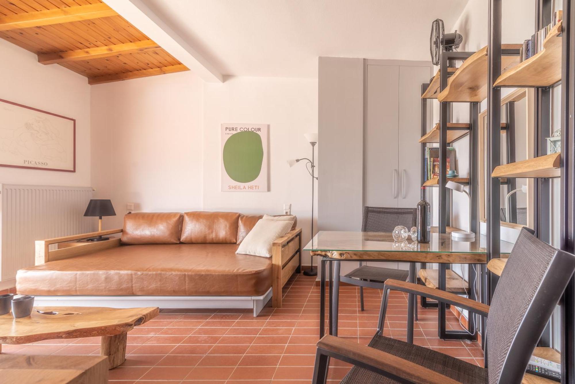 City Loft Near The Airport With Seaview 이라클리온 외부 사진